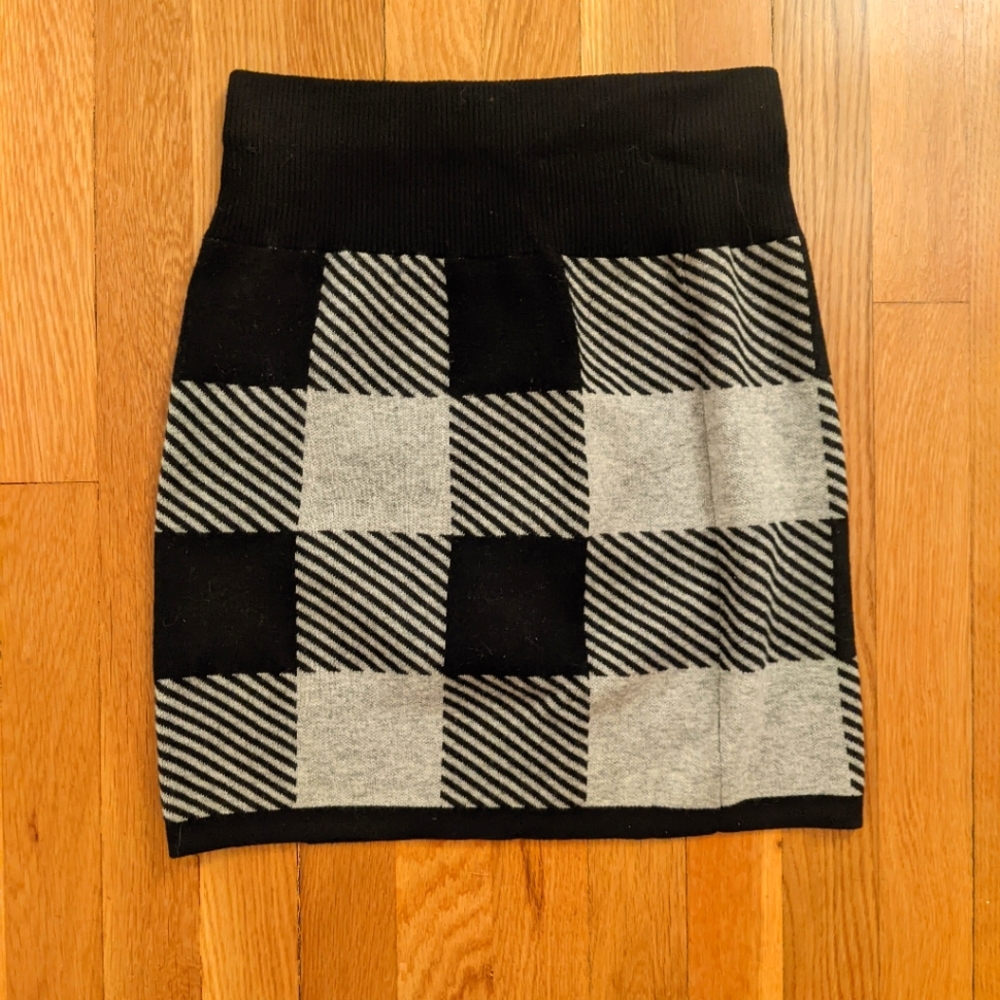 Wool blend Club Monaco plaid skirt size small
